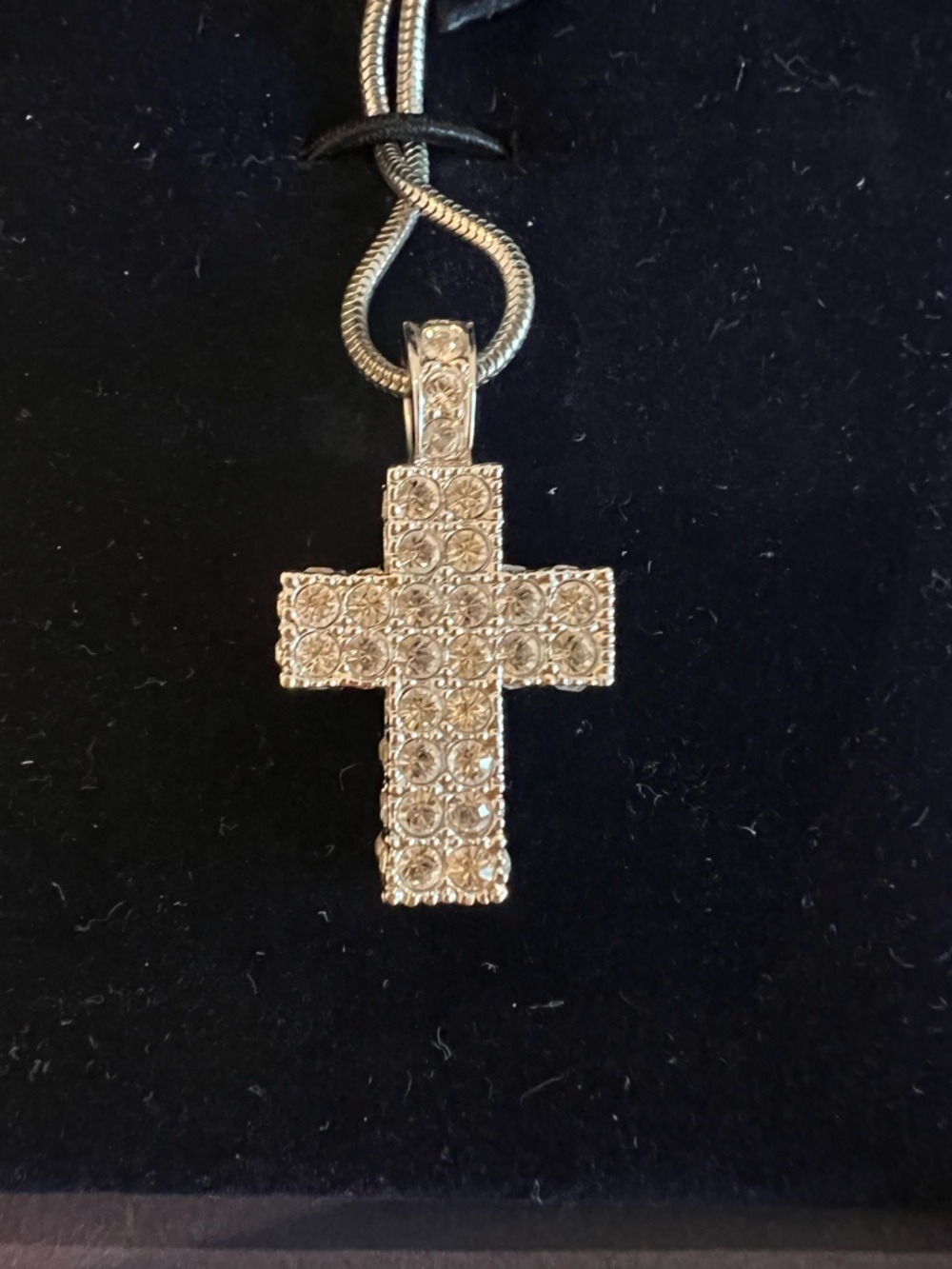 Swarovski Silver-Tone Cross Crystal Pavé Rhinestone Pendant Necklace Goth Y2K - Picture 2 of 9